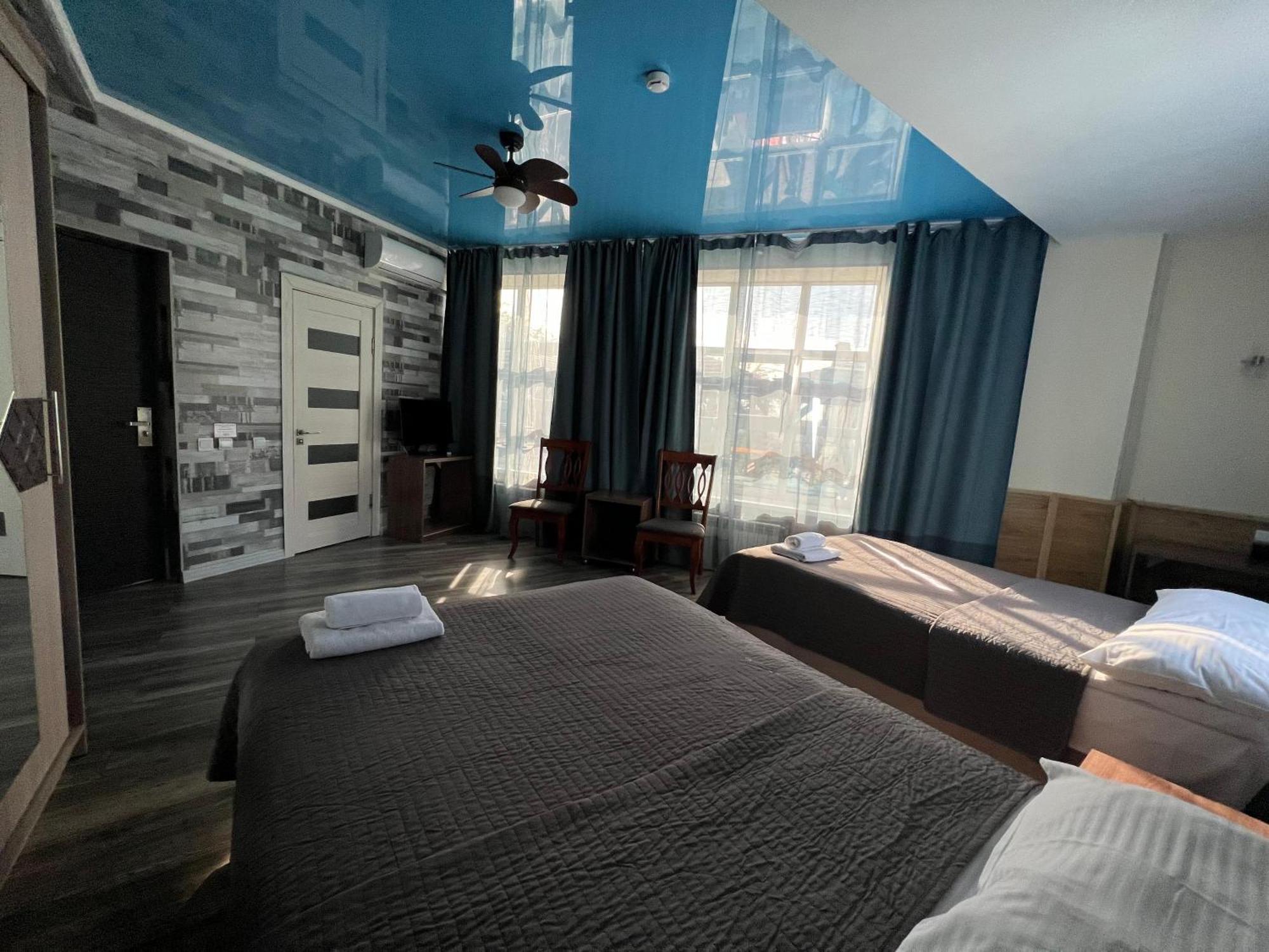 Three Dolphins Hotel Aktau  Exterior photo